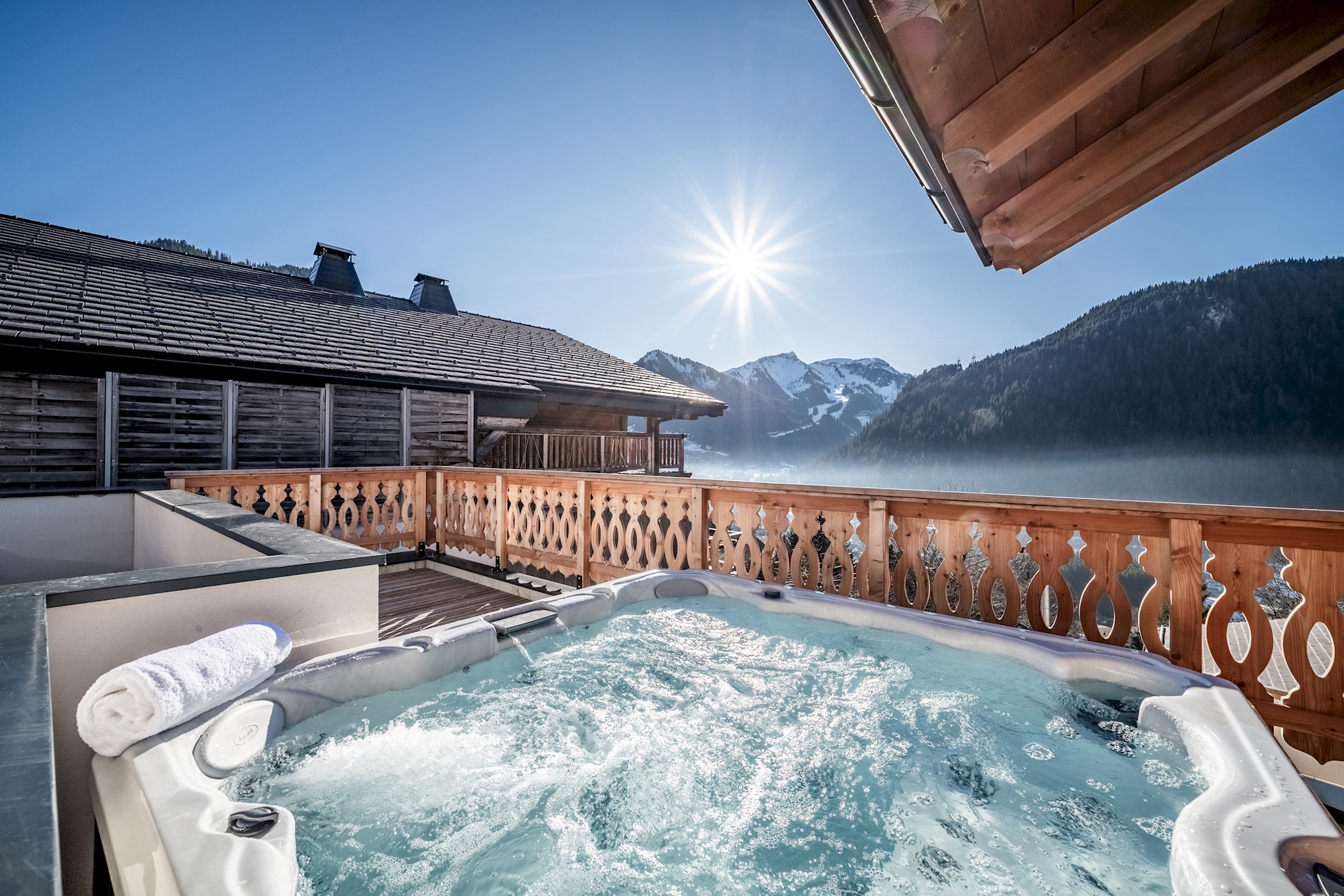 Villa Séchard Ancolie Châtel: Luxury 5-Bedroom Chalet with Hot Tub and Fireplace, Upper Savoy