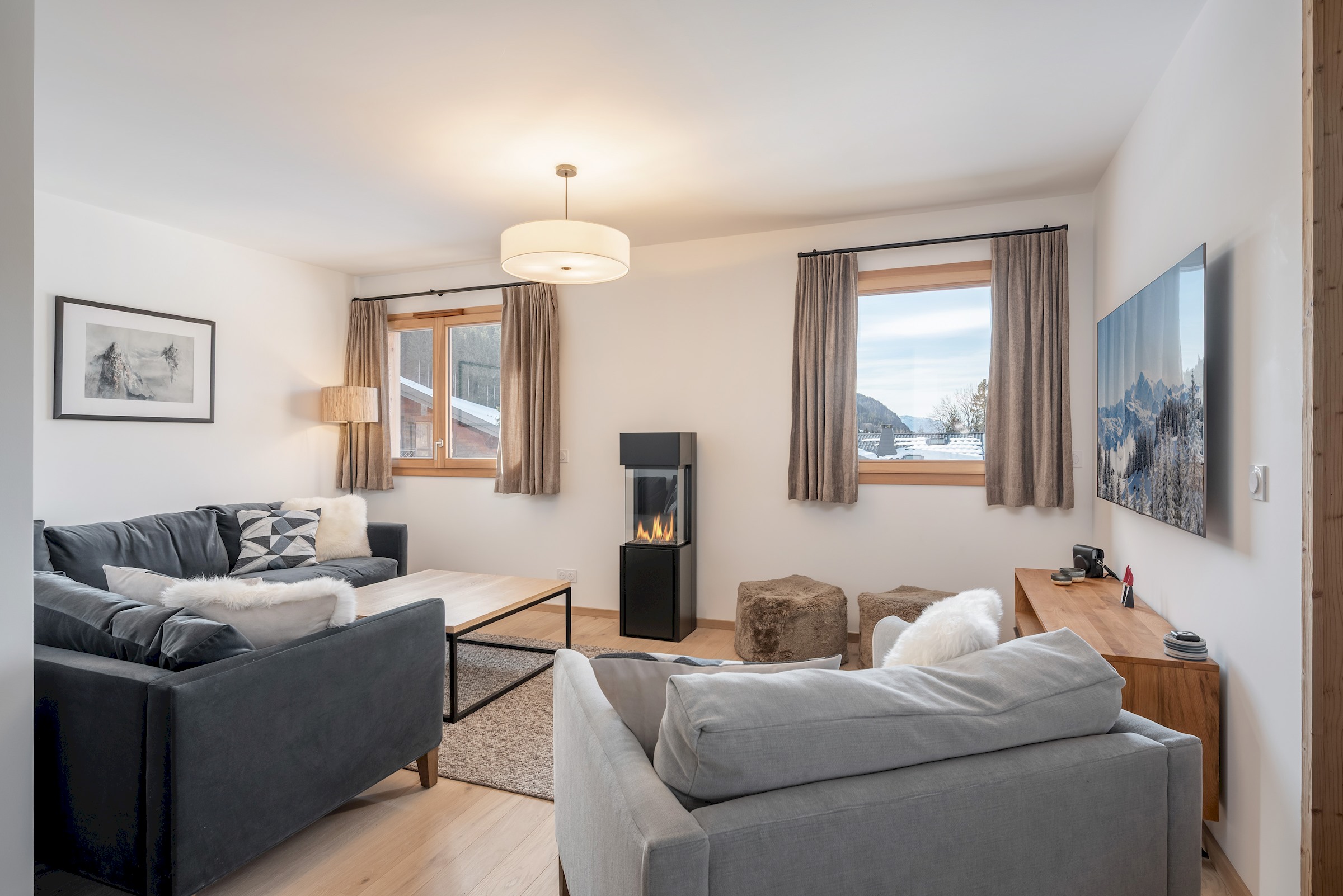 Villa Séchard Mont Caly Les Gets: Luxury 5-Bedroom Townhouse with Hot Tub Near La Turche, Les Gets