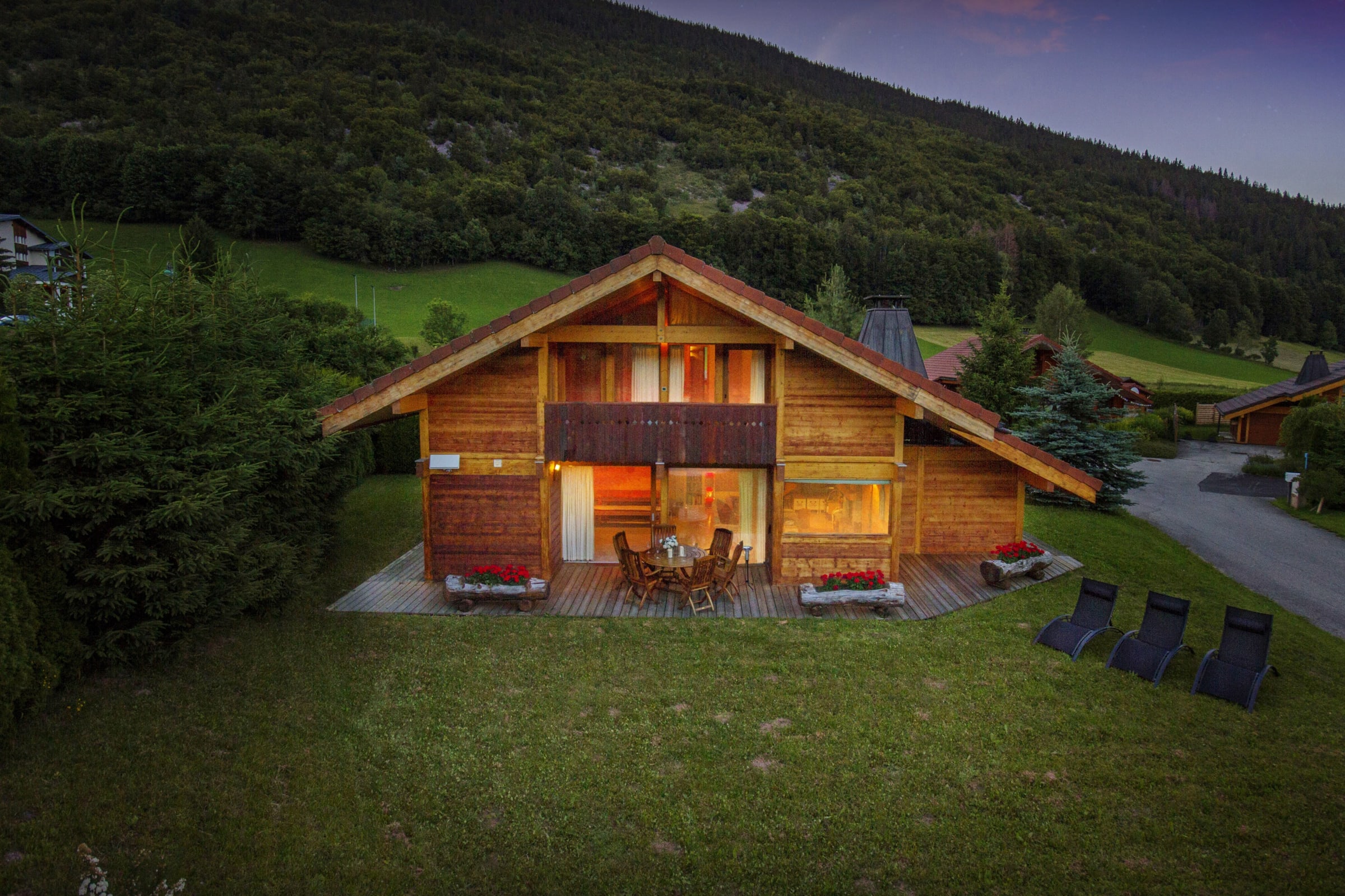 Villa Séchard Pérouges Saint Jean de Sixt: Luxury 4-Bedroom Villa with Fireplace and Spa in Upper Savoy