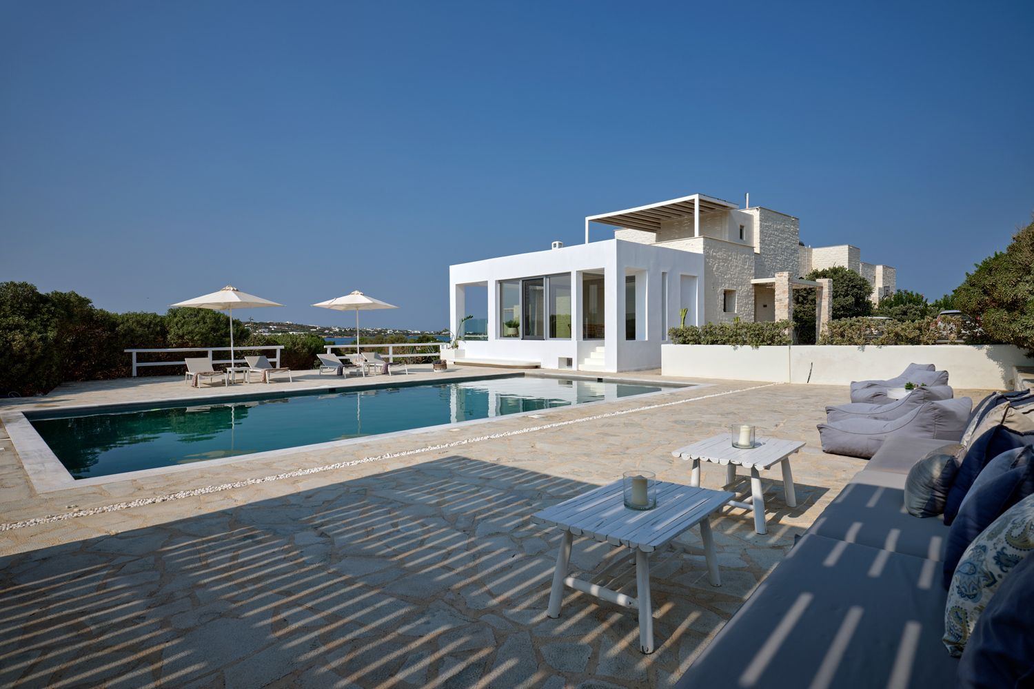 Villa Thalassa Naoussa Paros: 5-Bedroom Seaview Villa with Private Pool and Spa in Paros,