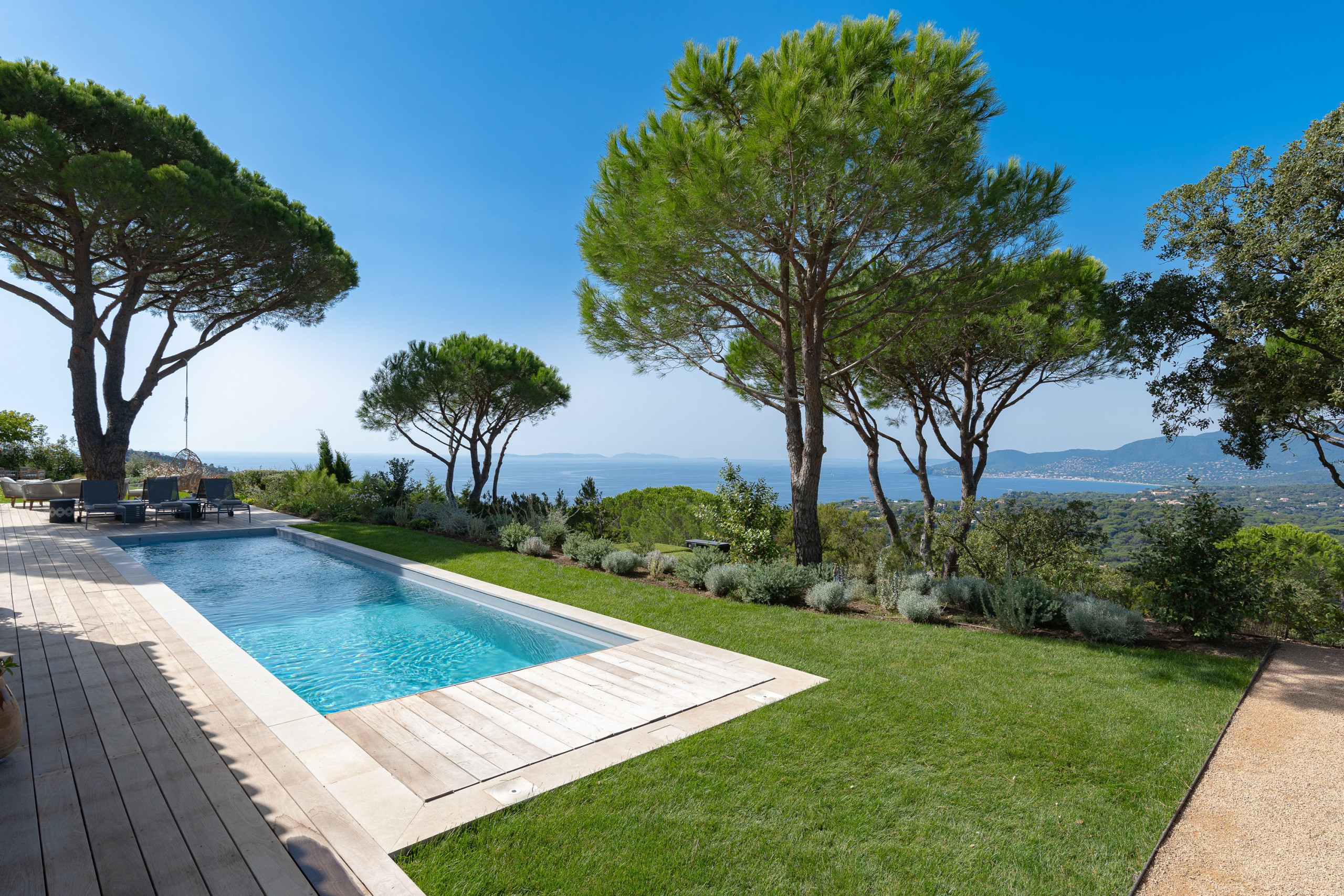 Villa Vermeil Anse Gigaro: Luxury 5-Bedroom Villa with Private Pool and Sea Views, French Riviera