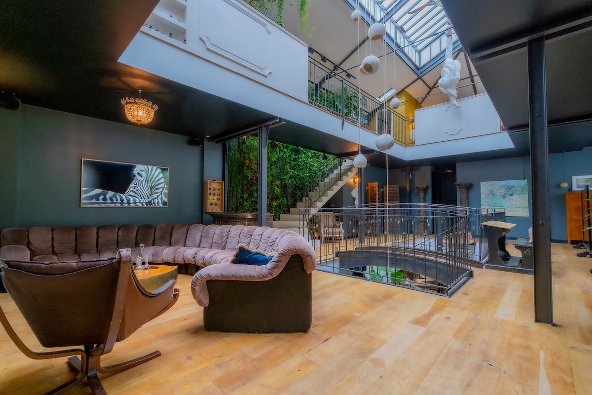 Villa Vermeil Gambetta Paris: Luxury 5-Bedroom Villa with Spa and Family-Friendly Features in Paris Père Lachaise