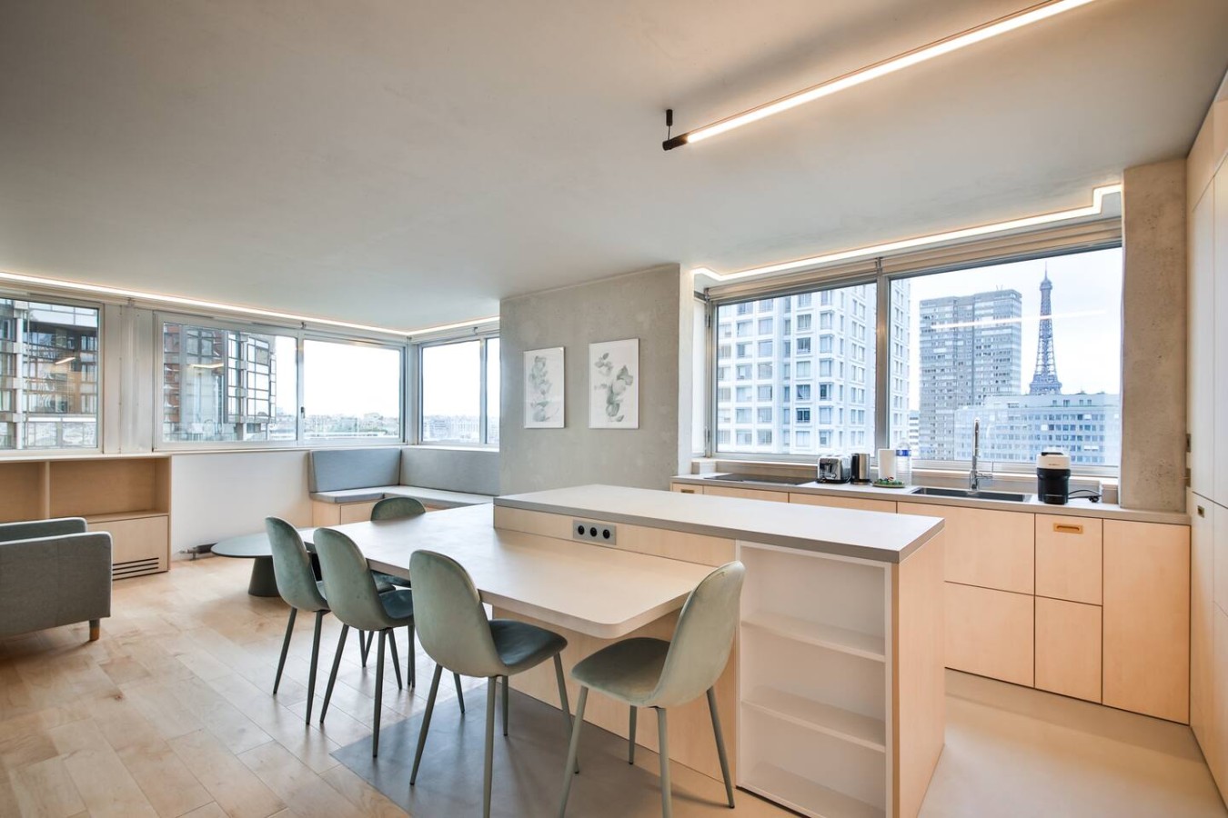 Villa Vermeil Javel Paris: Luxury 3-Bedroom Apartment with Spa and Eiffel Tower Views, Paris