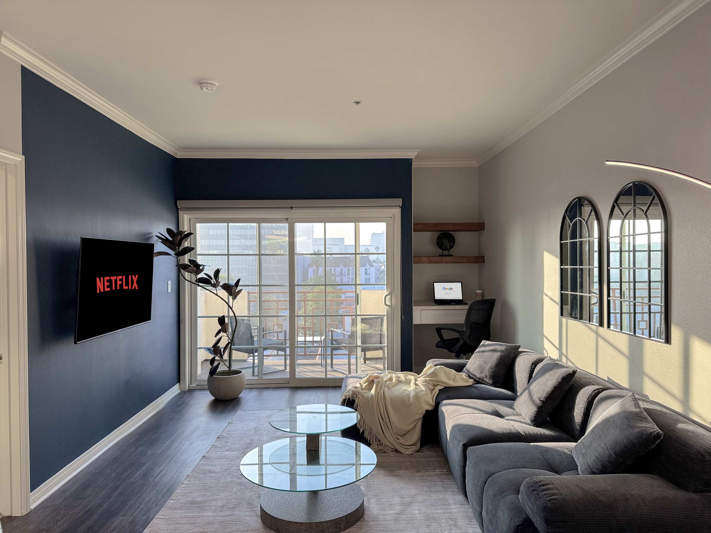 Villa Vermeil La Brea Hancock: Luxury 1-Bedroom Villa with Pool and Gym, Miracle Mile Los Angeles