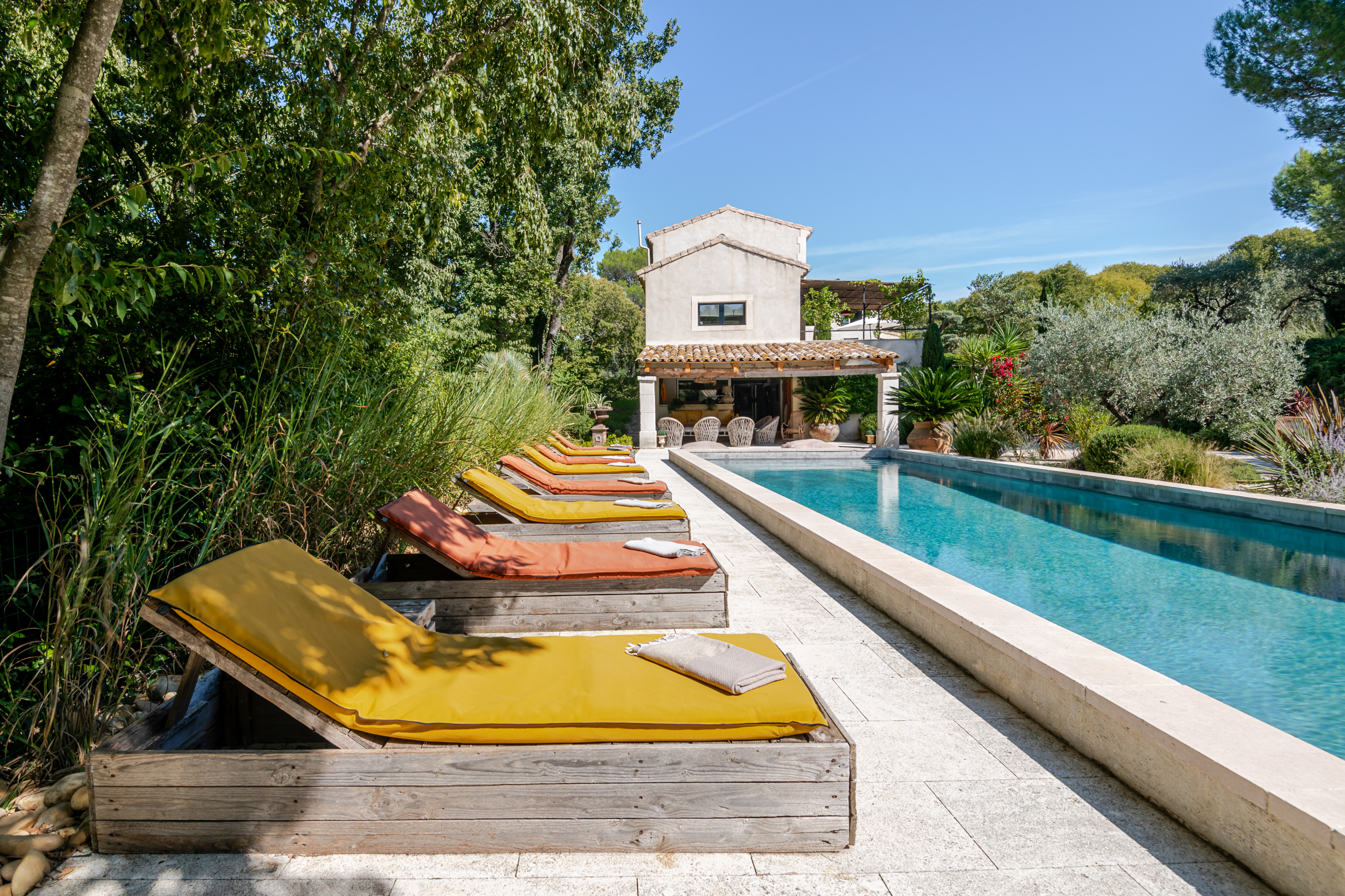 Villa Vermeil Mazet Saint-Rémy: Luxury 5-Bedroom Villa with Private Pool and Gym, Saint-Rémy-de-Provence
