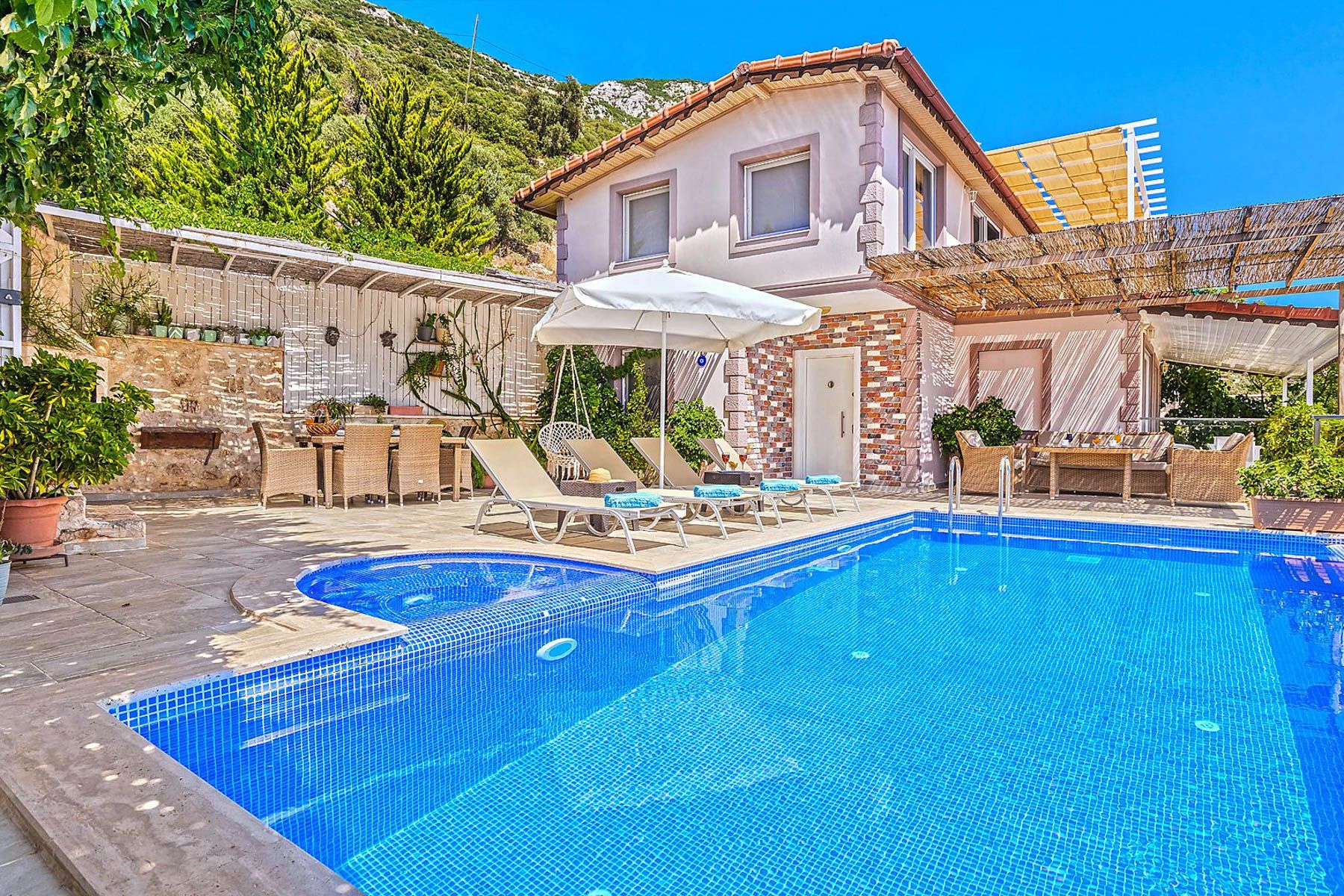 Villa Yasemin Çukurbağ Kaş: 3-Bedroom Seaview Villa with Private Pool and Spa in Kaş, Tu