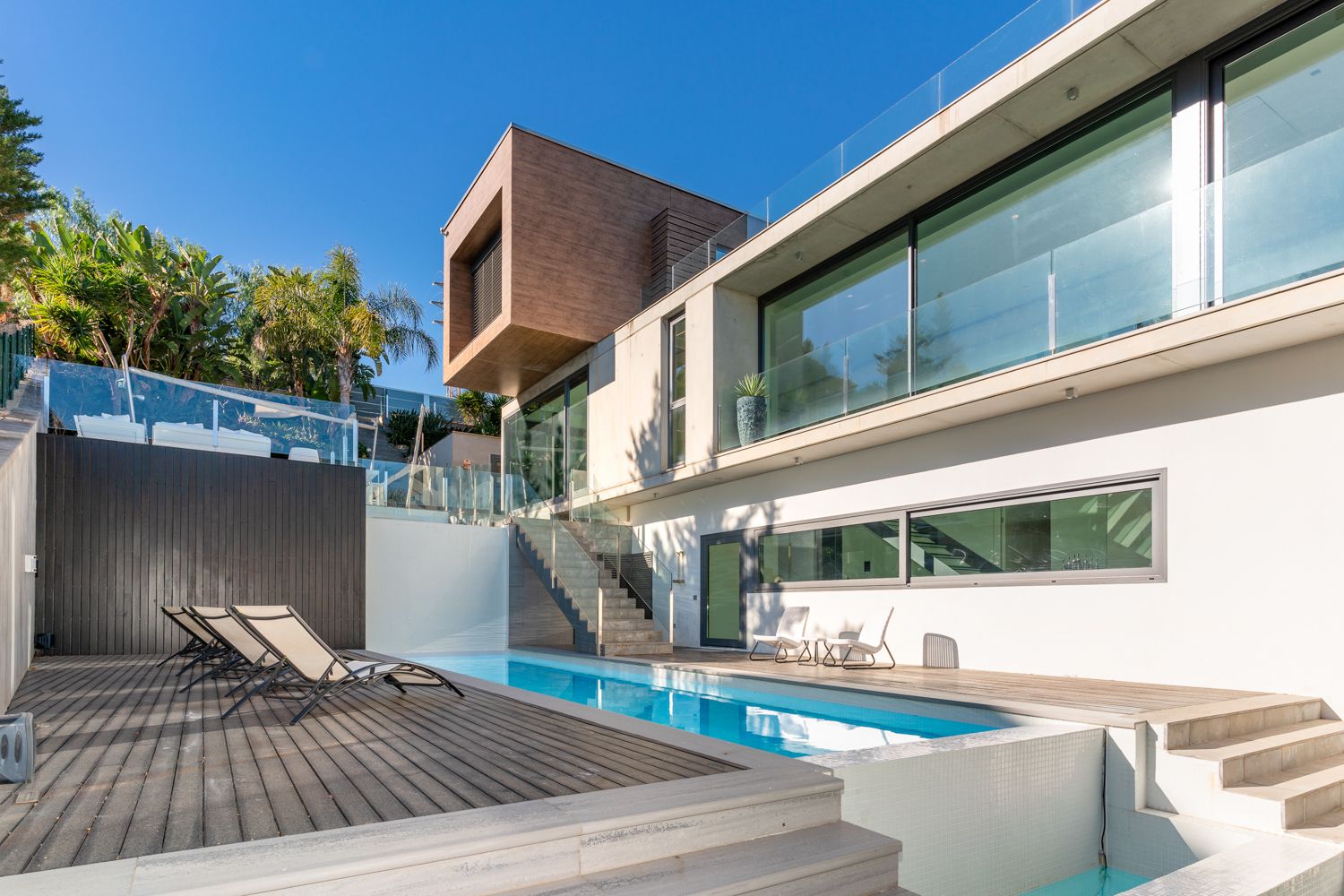 Villa Zafiro Garraf Sitges: 5-Bedroom Villa with Infinity Pool and Mediterranean Views i