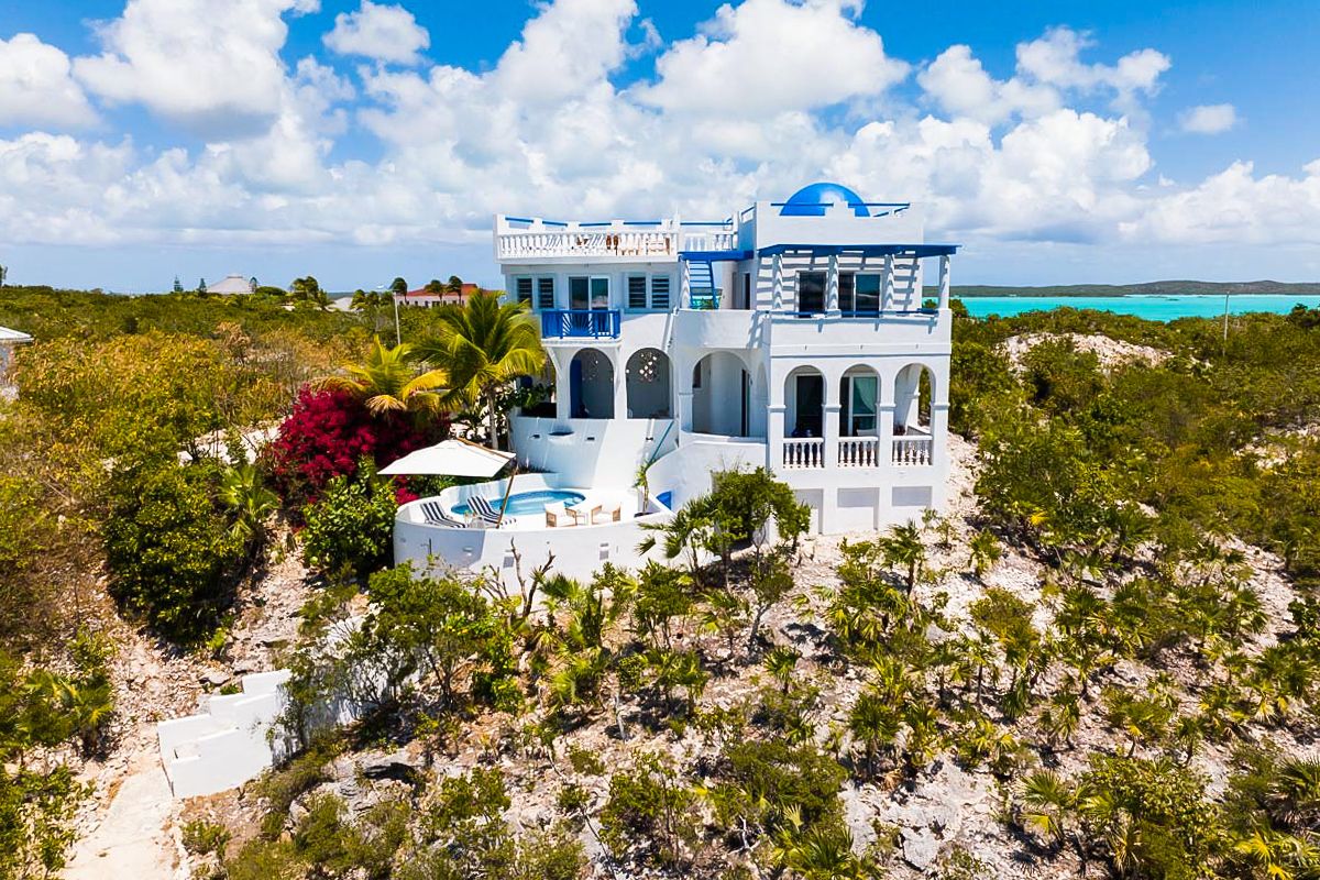 Villa Zephyr Silly Caribbean: 2 Bedroom Oceanview Villa with Spa in Turks and Caicos | Sle