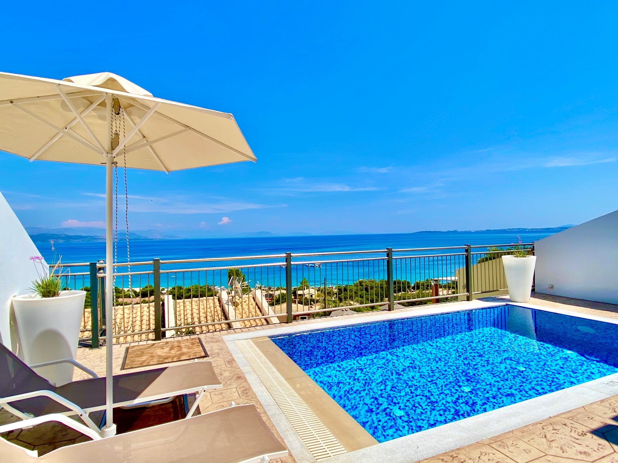 Villa Zephyros Agios Markos Barbati: Luxury 2-Bedroom Villa with Private Pool and Sea Views in Barbati, Corfu