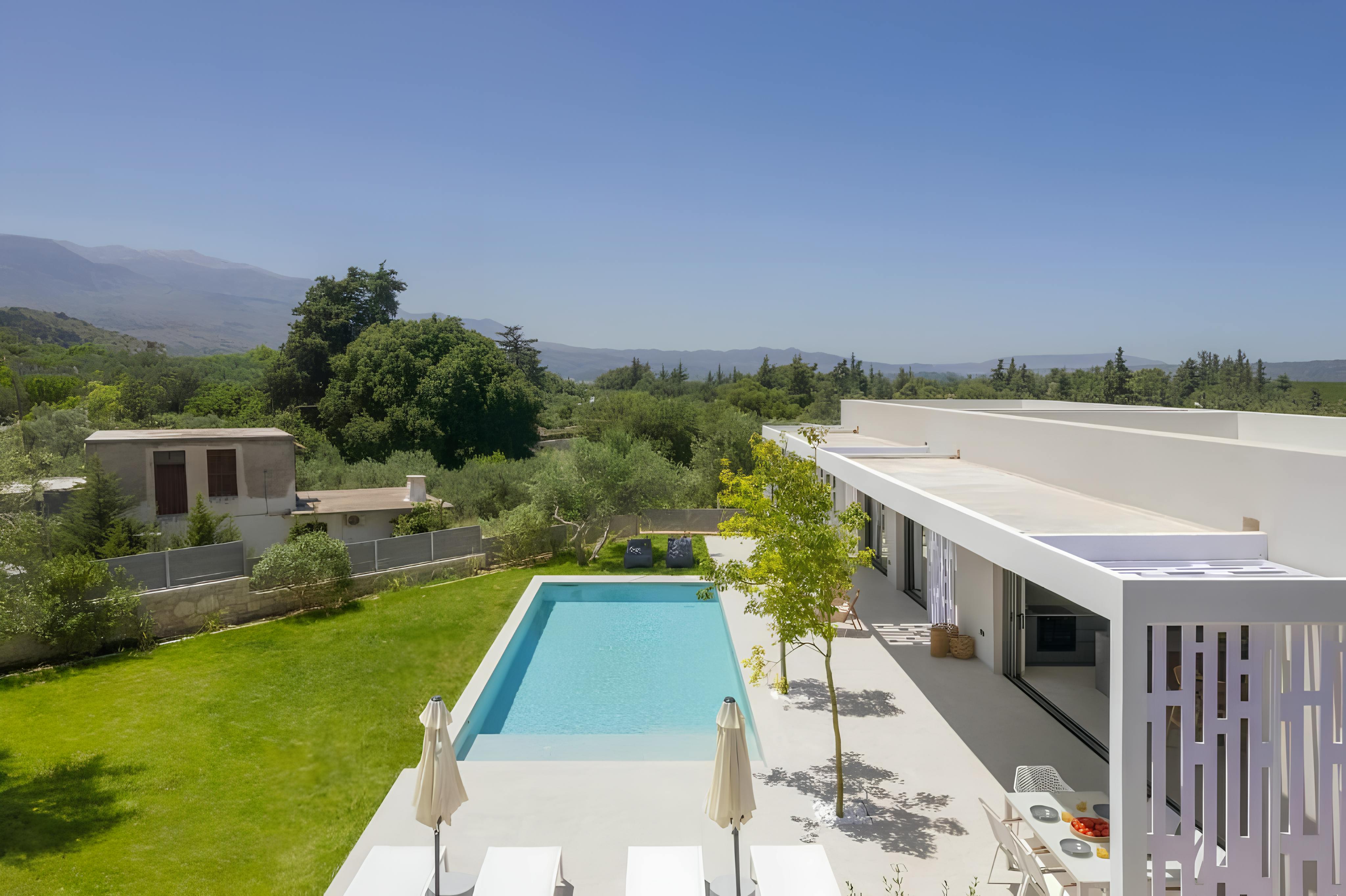 Villa Zephyros Agios Nikolaos: Luxury 2-Bedroom Villa with Private Pool and Sea Views, Crete