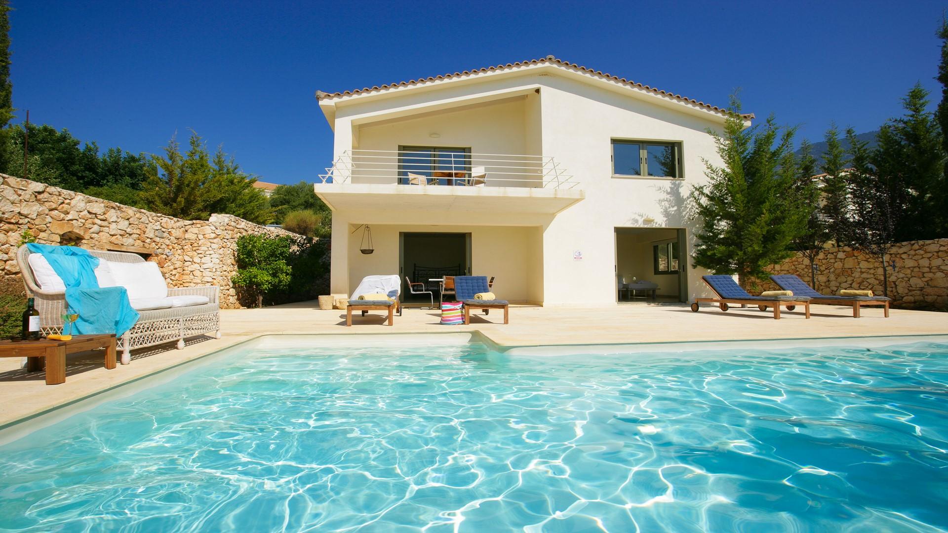 Villa Zephyros Kaminia Livathos: Luxury 2-Bedroom Apartment with Private Pool and Sea Views, Kefallonia
