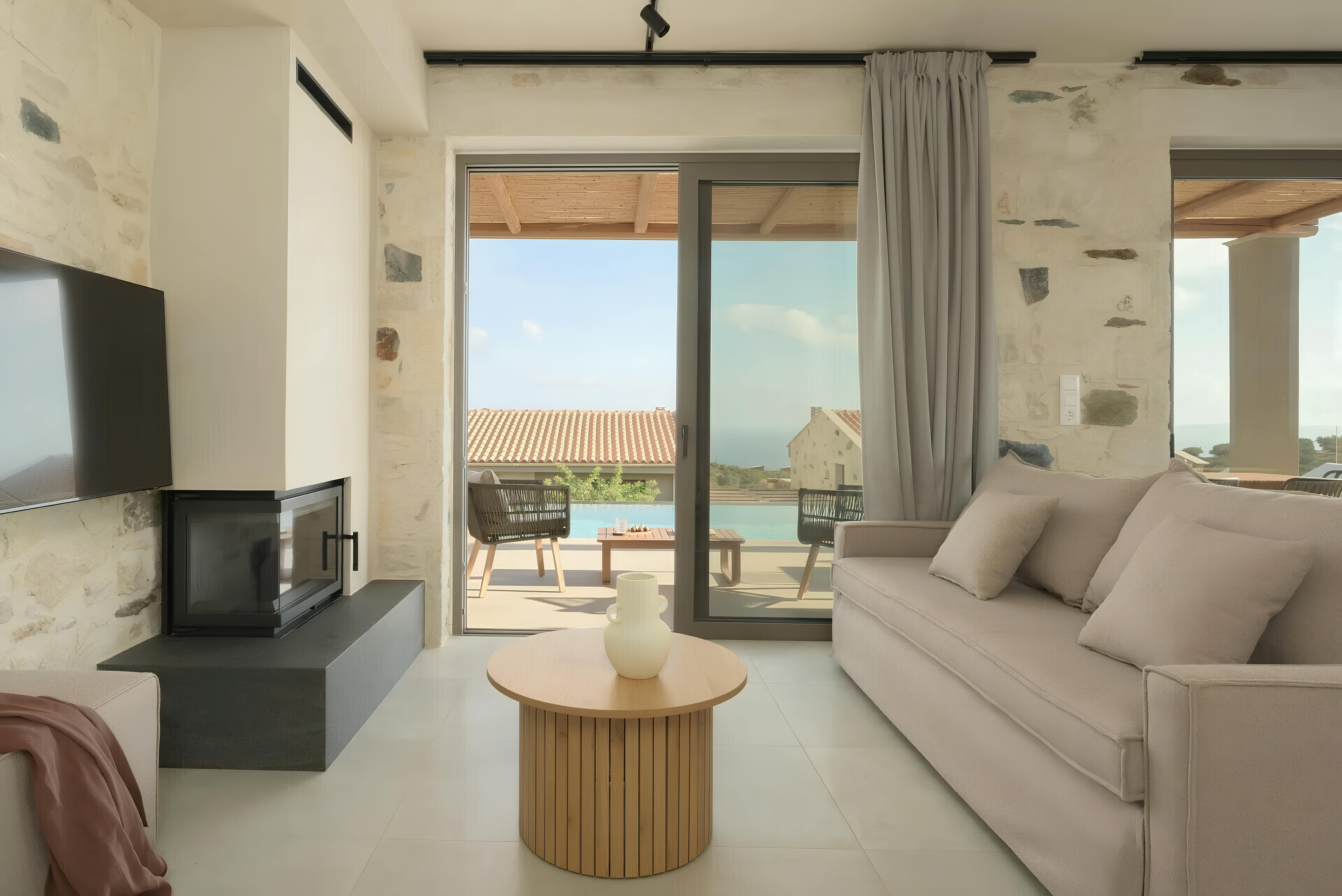 Villa Zephyros Lofos AgiaPelagia: Luxury 3-Bedroom Villa with Private Pool and Sea Views, Crete