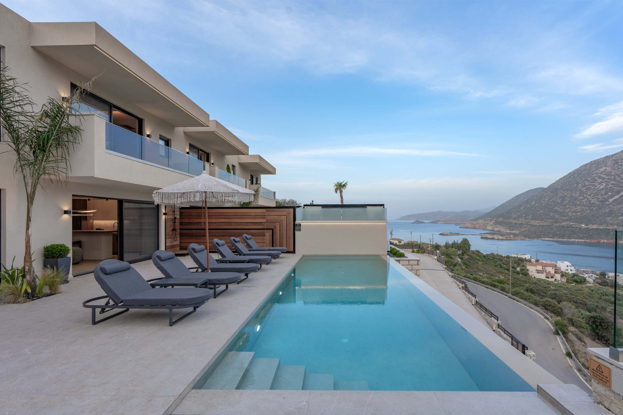Villa Zephyros Oleandro Bali Rethymno: Luxury 3-Bedroom Villa with Infinity Pool and Sea Views, Rethymno