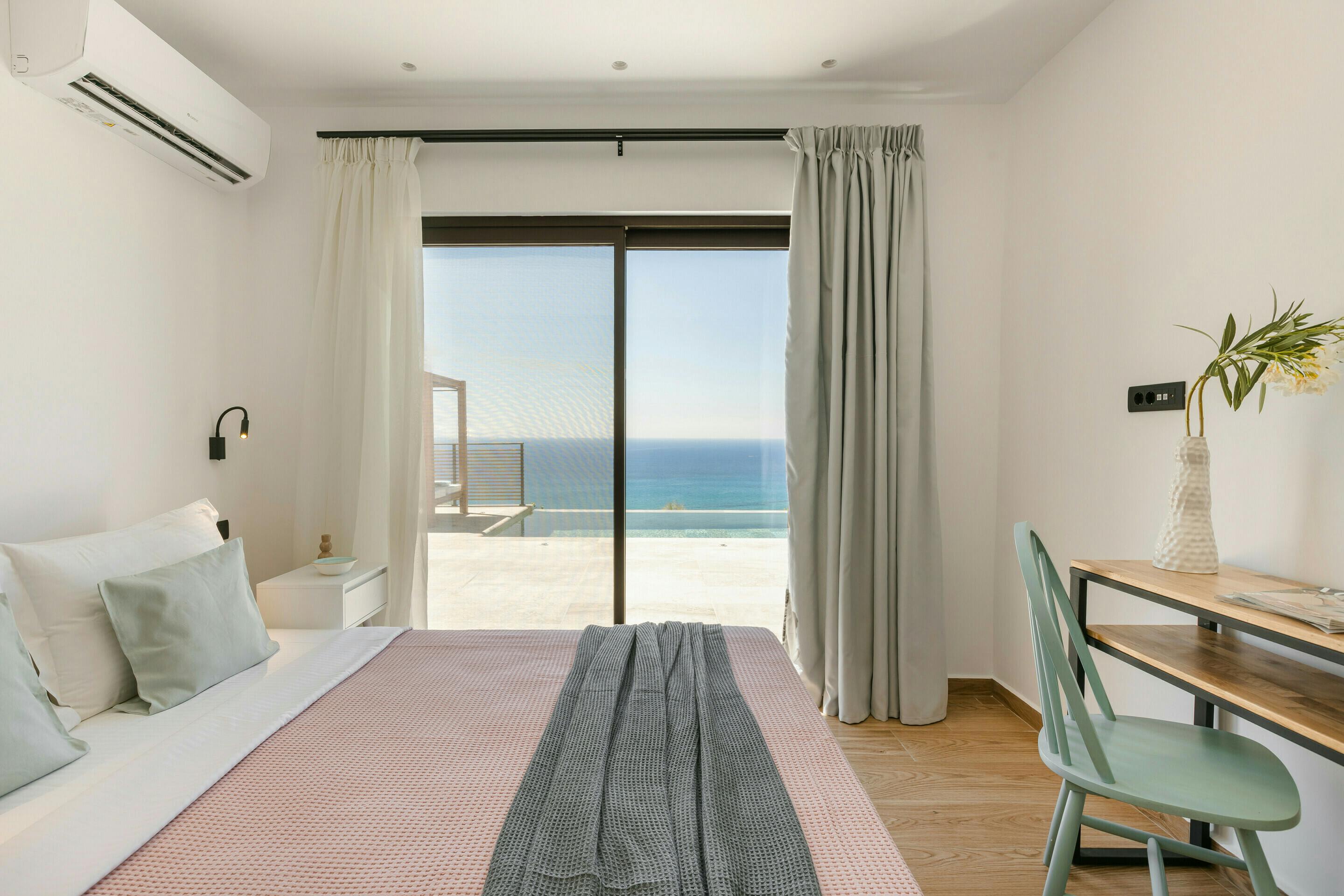 Villa Zephyros Platis Livathos: Luxury 2-Bedroom Villa with Private Pool and Sea Views, Kefallonia