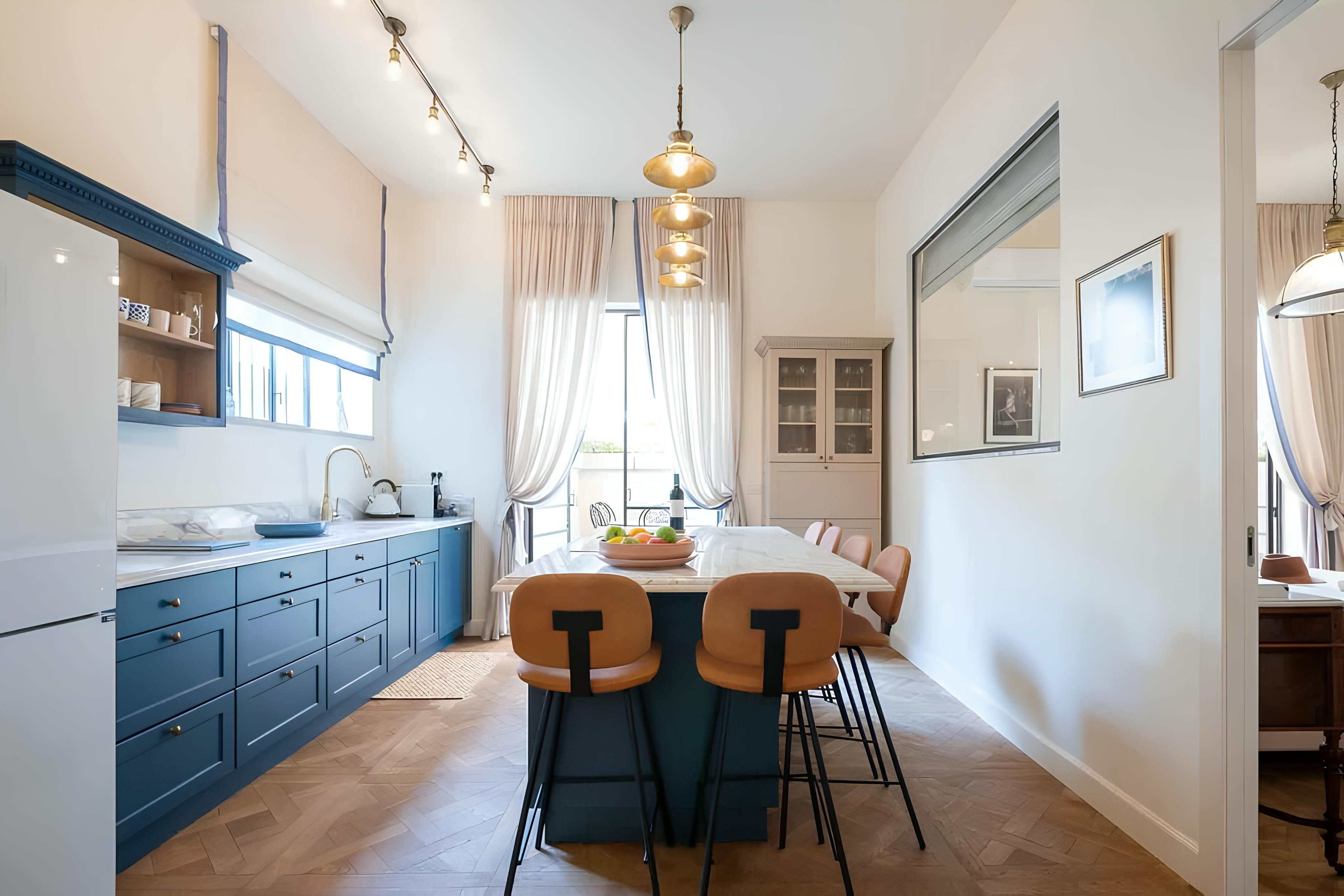 Villa Zephyros Shavit Kerem Hateimanim: Luxury 3-Bedroom Apartment with Sea Views and Spa in Tel Aviv Kerem Hateimanim