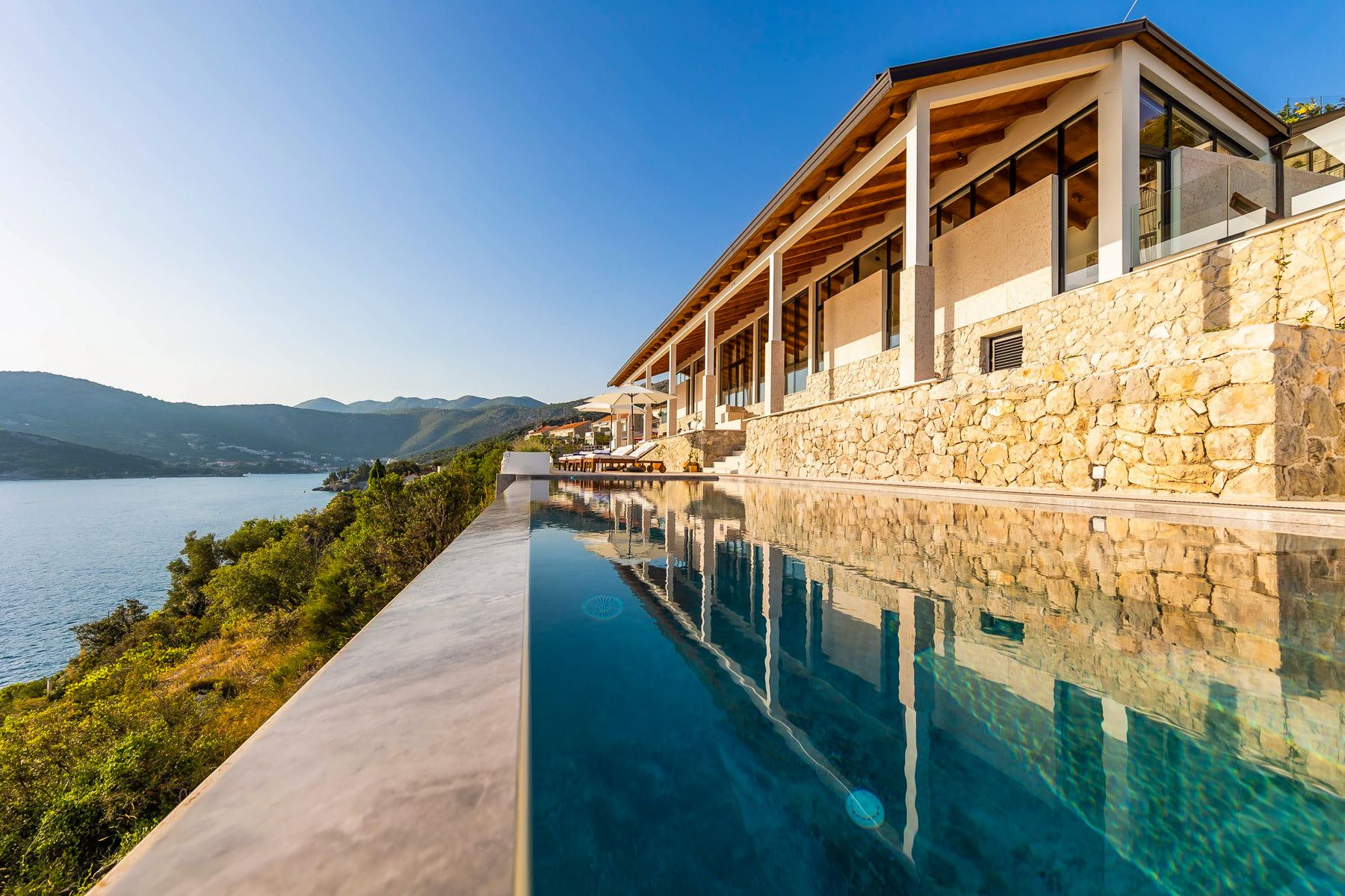 Villa Zlatan Dračevac Zaton: 4-Bedroom Infinity Pool Villa with Panoramic Sea Views in Za