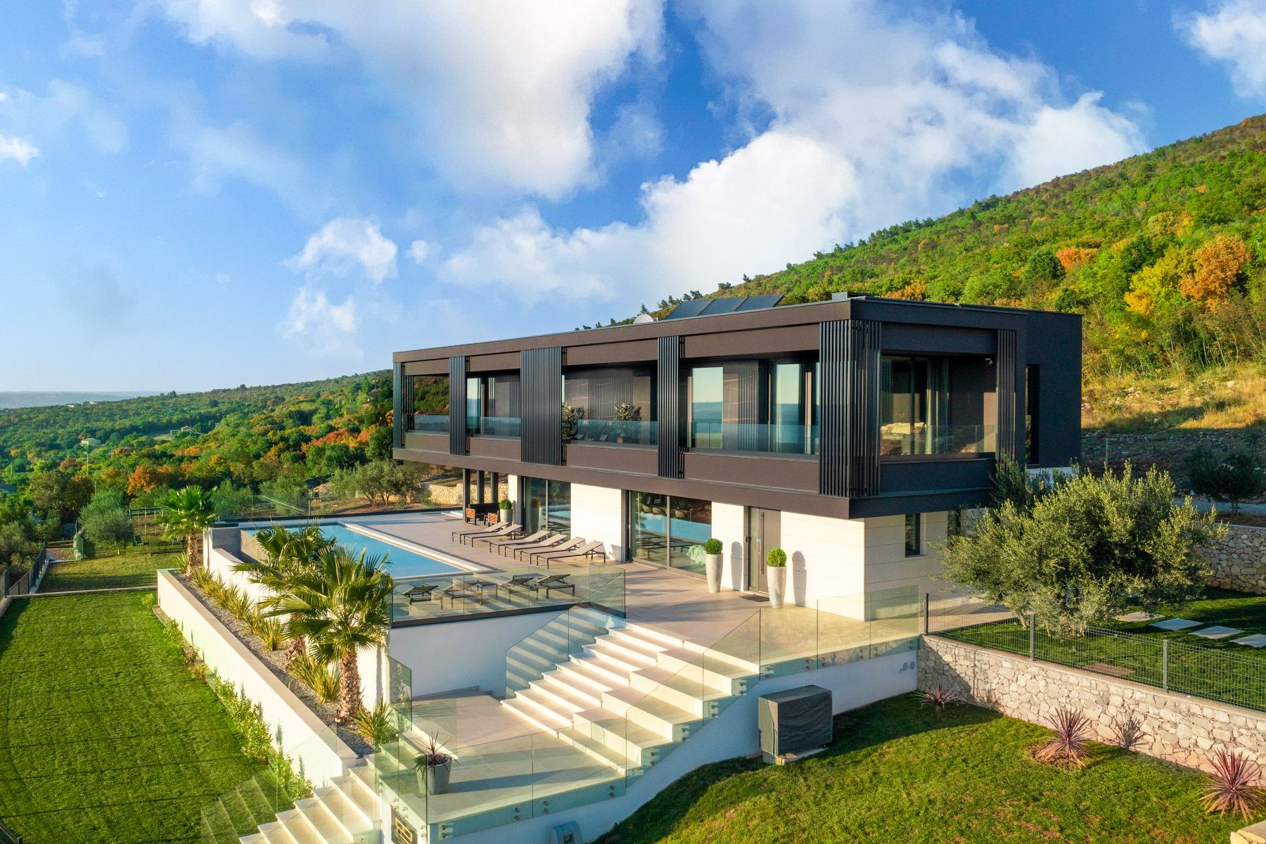 Villa Zlatan Marjan Croatia: 4-Bedroom Heated Pool & Sea Views | Luxury Villa Rental Croa