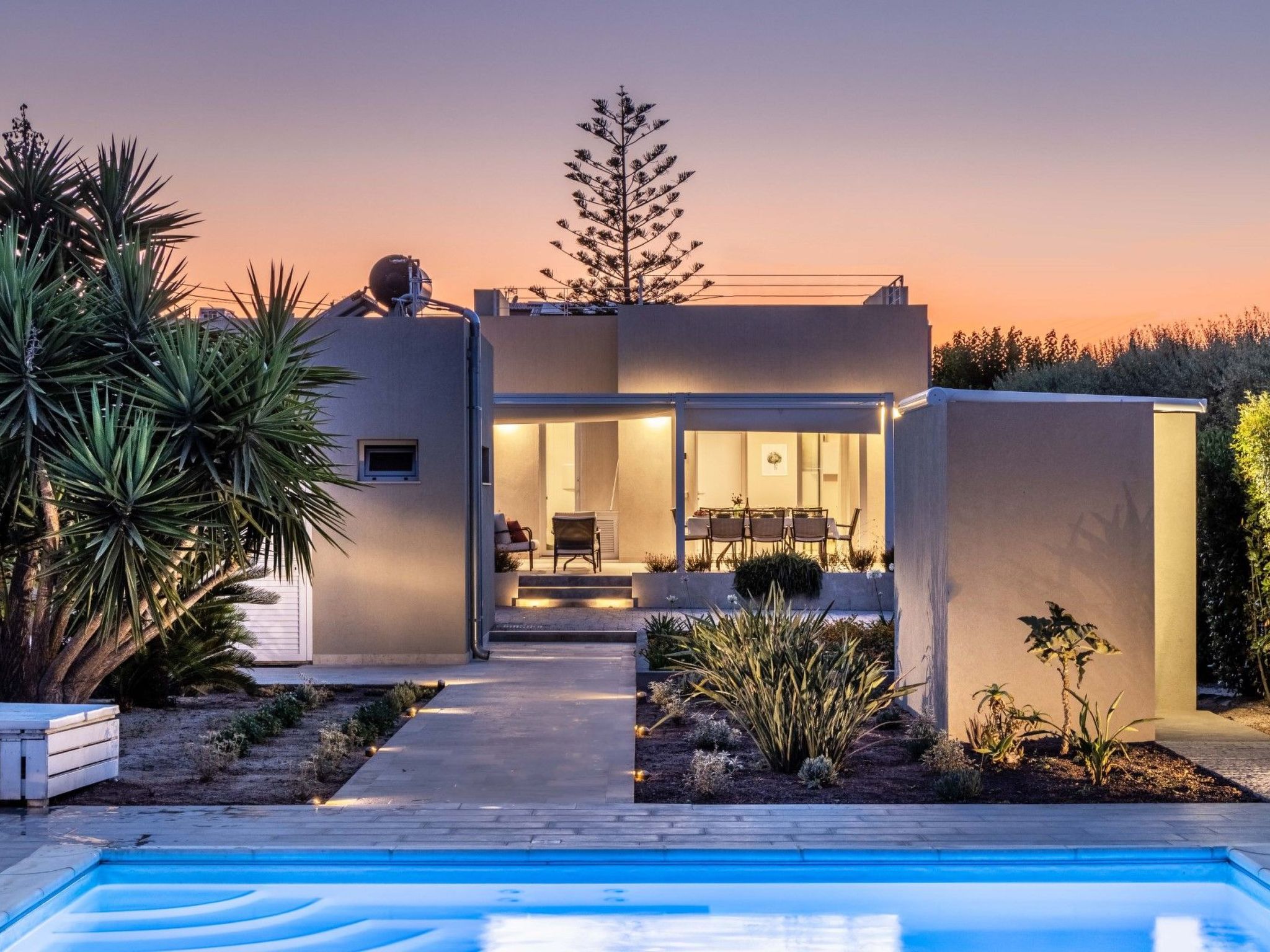 Villa Sirocco Calabernardo: Spacious 5-Bedroom Villa Complex with Private Heated Pool Near Lido di Noto Beach